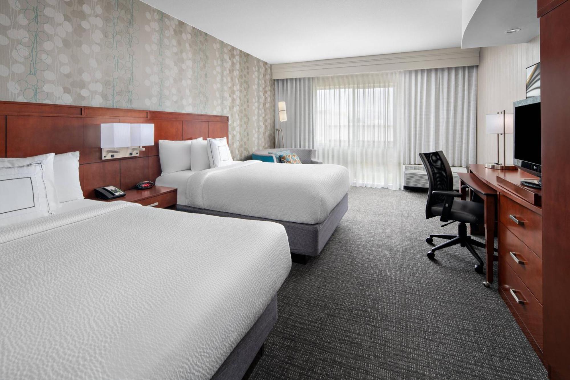 Courtyard By Marriott Raleigh North/Triangle Town Center Hotel Exterior foto