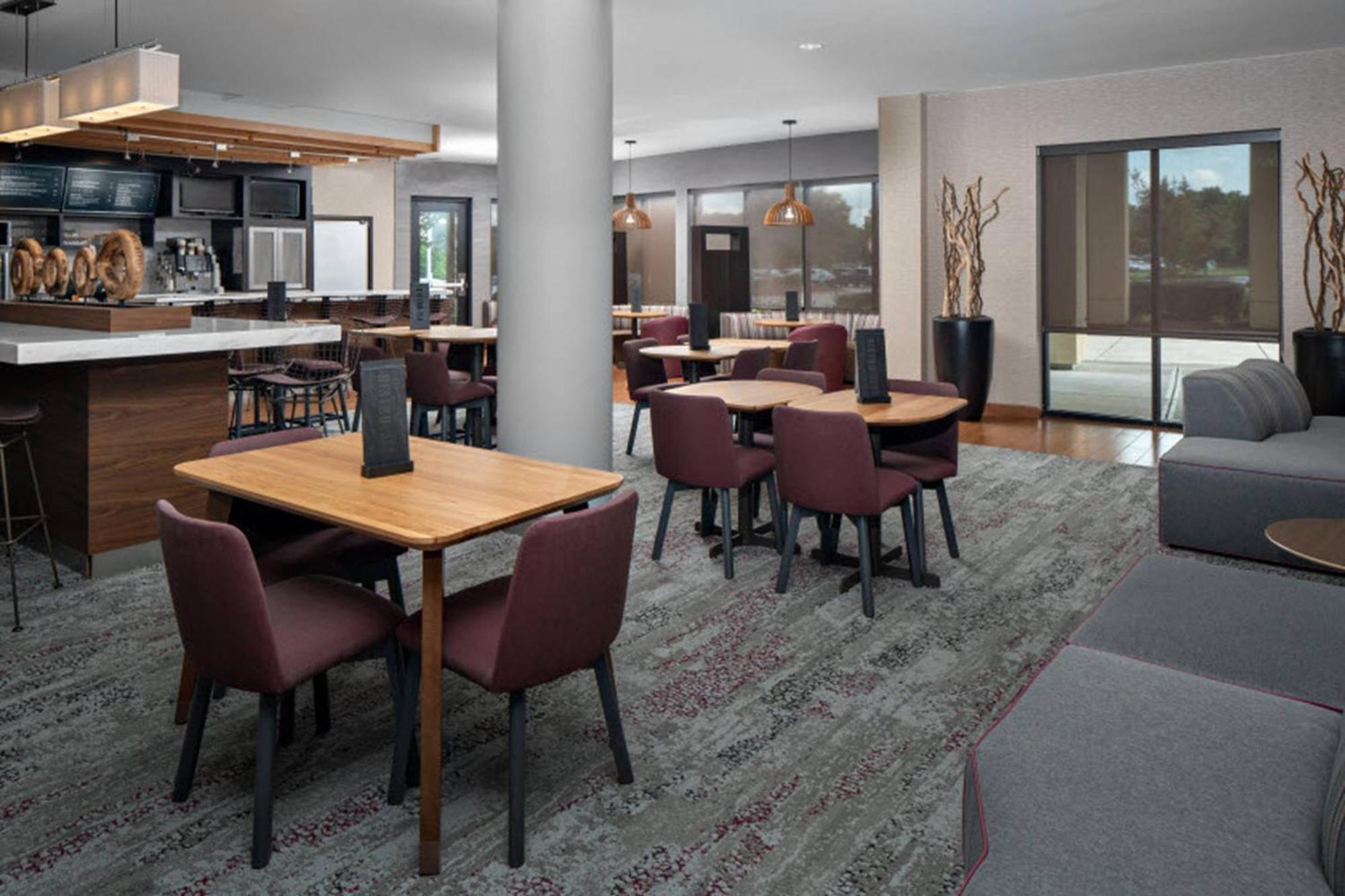 Courtyard By Marriott Raleigh North/Triangle Town Center Hotel Exterior foto
