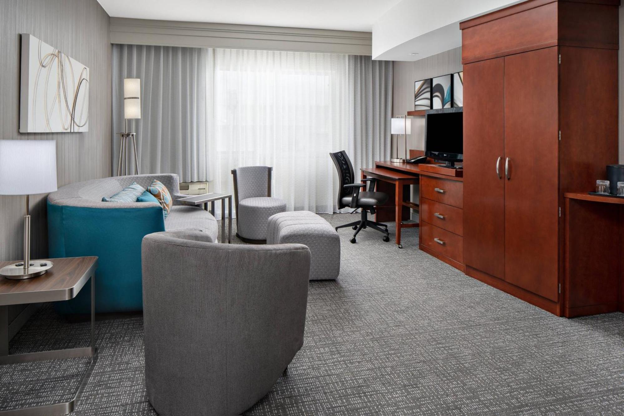 Courtyard By Marriott Raleigh North/Triangle Town Center Hotel Exterior foto