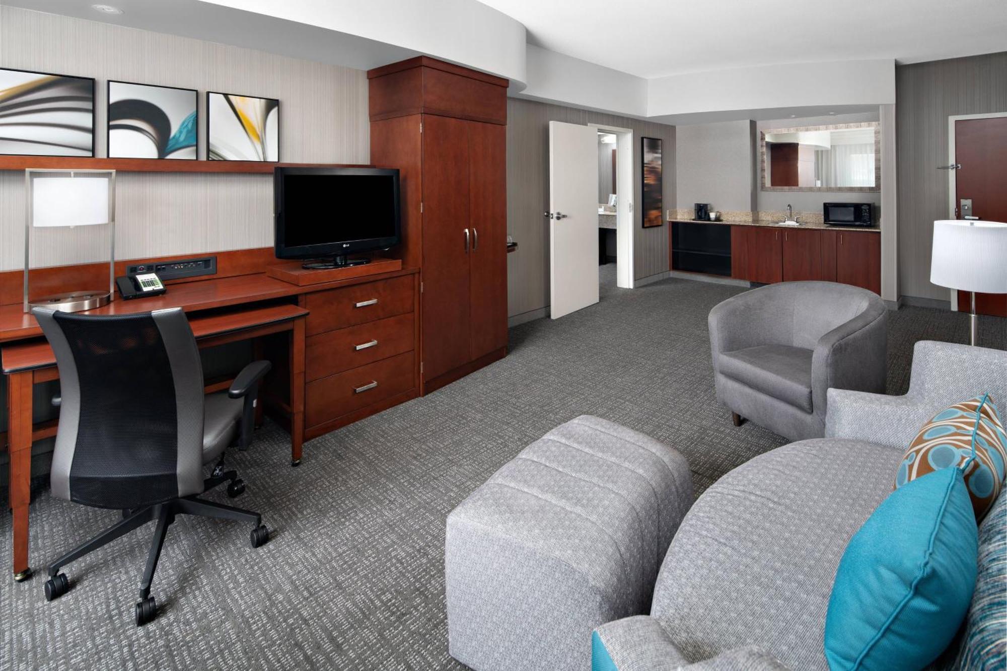 Courtyard By Marriott Raleigh North/Triangle Town Center Hotel Exterior foto